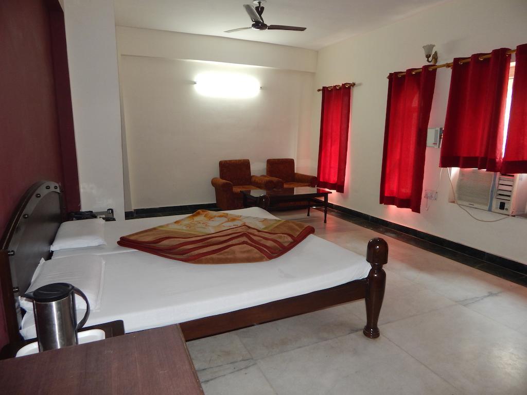 Hotel Chitra Heritage Haridwār Cameră foto